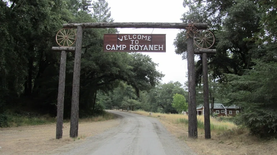 Camp Royaneh entrance - Welcome!